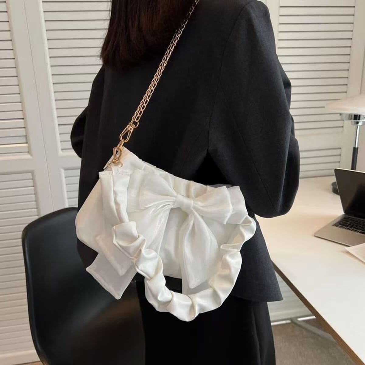 Женская сумка-бантик Fairy Bow Bag 2025 года, новая цепочка на подмышку, идеально подходит к любому наряду, плиссированная,...