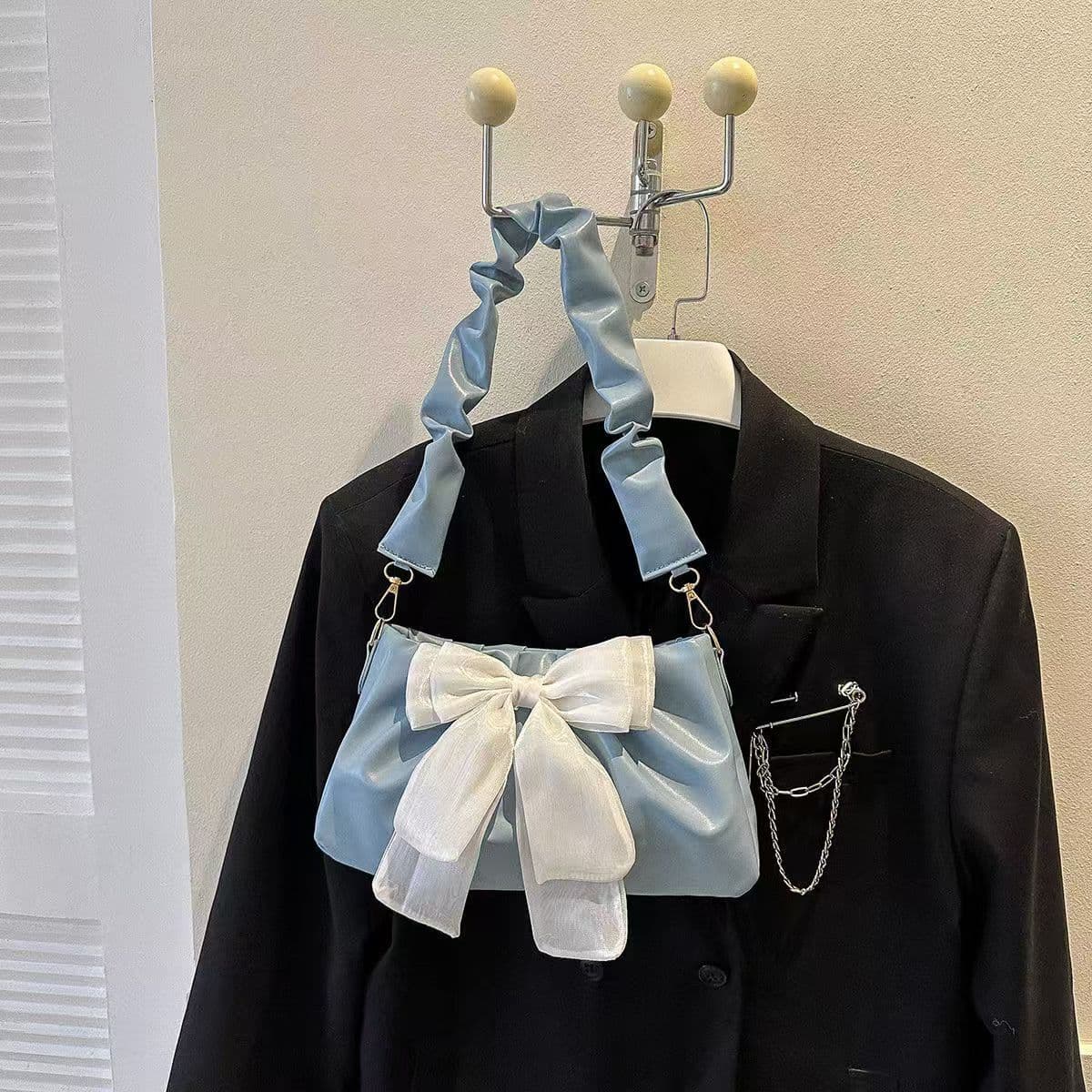 Женская сумка-бантик Fairy Bow Bag 2025 года, новая цепочка на подмышку, идеально подходит к любому наряду, плиссированная,...