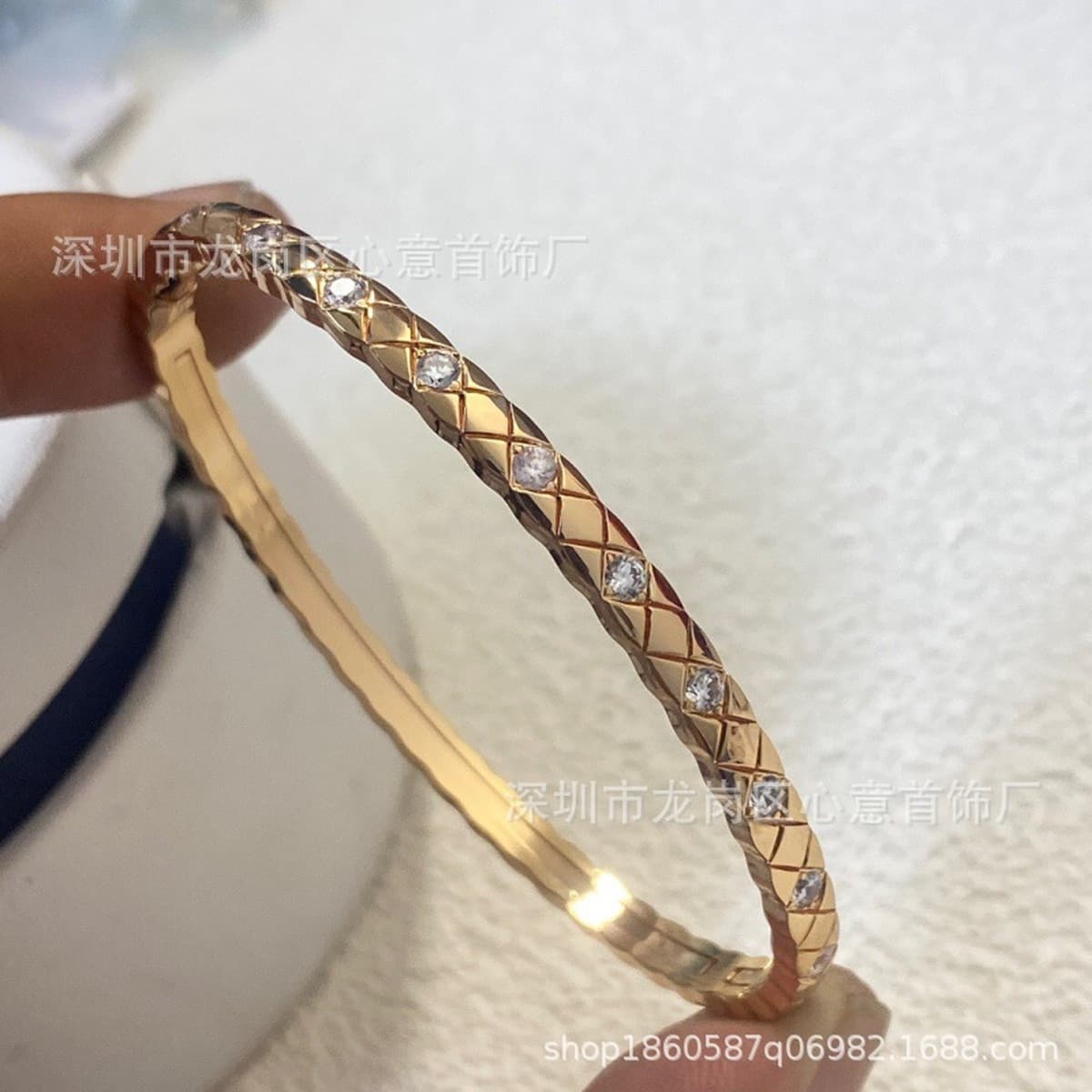 Seiko High Edition маленький ароматный бриллиант браслет 18k розовое золото с бриллиантами широкая пара в клетку coco...