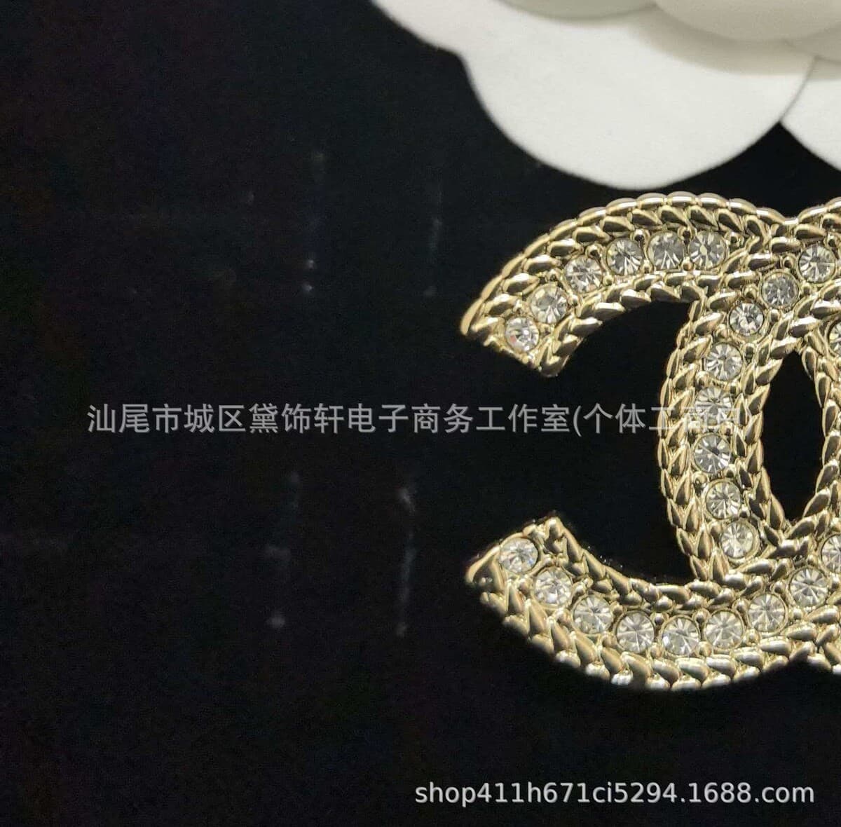 Брошь Chanel Double C с полным алмазным паве, квадратная брошь с бриллиантами и жемчугом, брошь-камелия Chanel, маленькая...