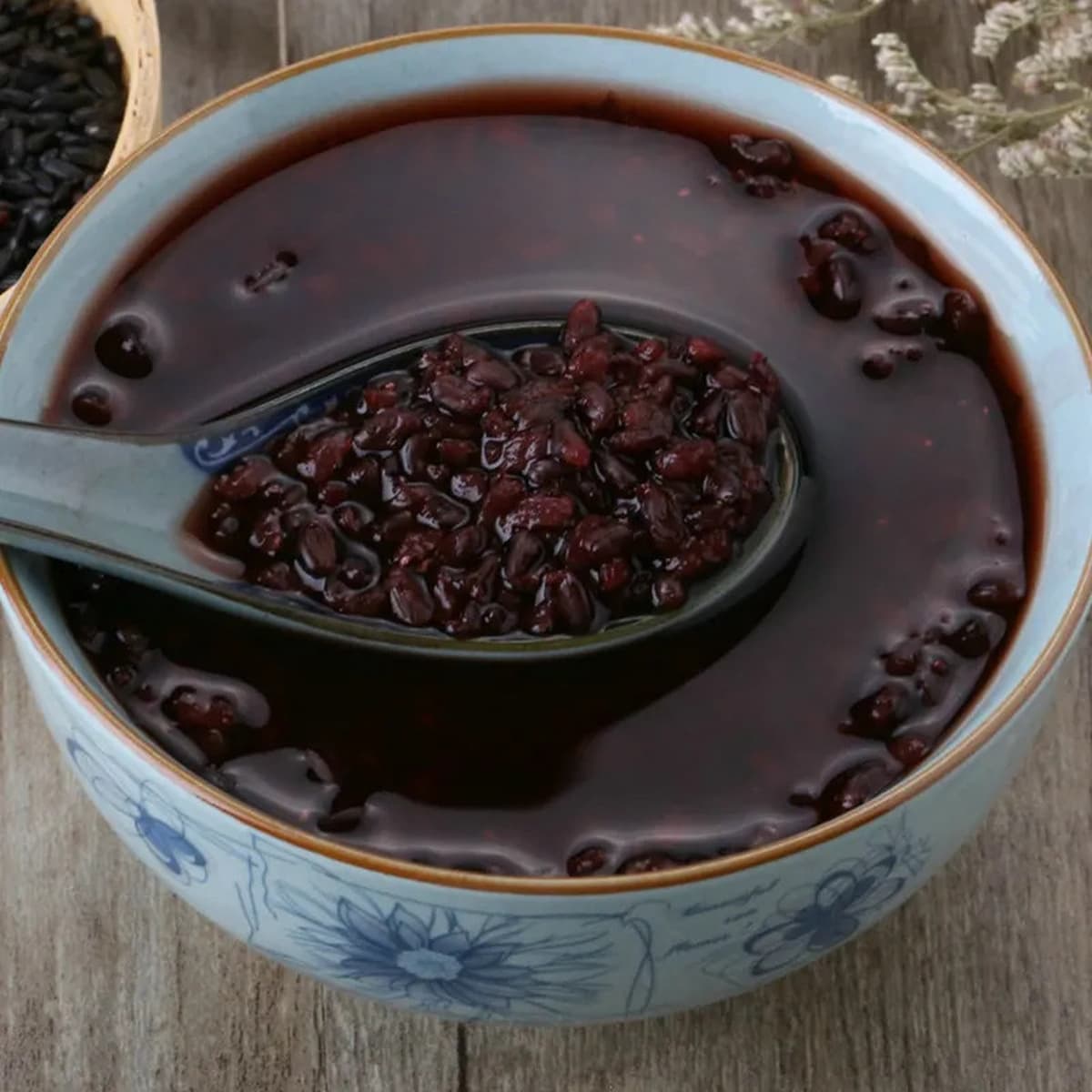 Питательный черный рис Ферма черный ароматный рис